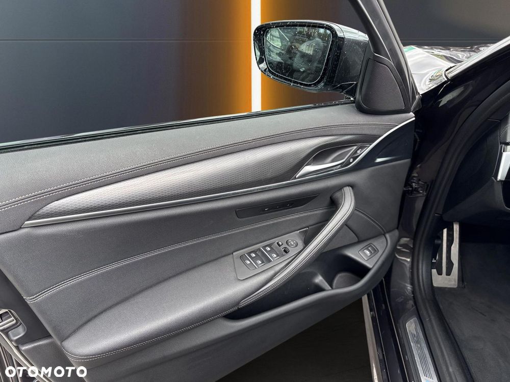 BMW Seria 5 - 10