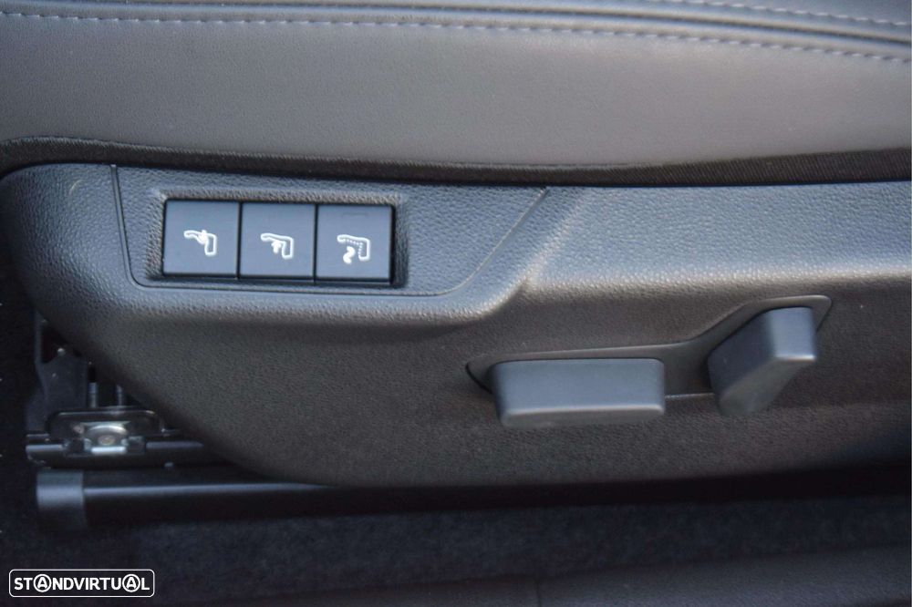 Alfa Romeo Junior 1.2 Speciale eDCT6 - 10