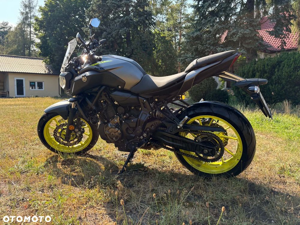 Yamaha MT - 4