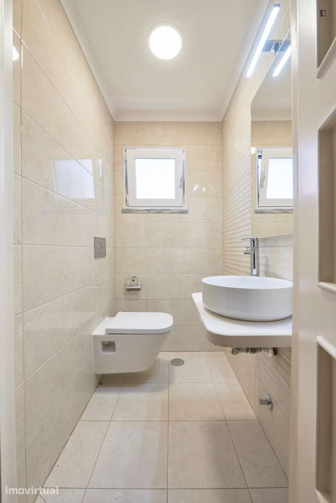 Quarto - localizado em Alvalade Lisbon - Grande imagem: 3/46