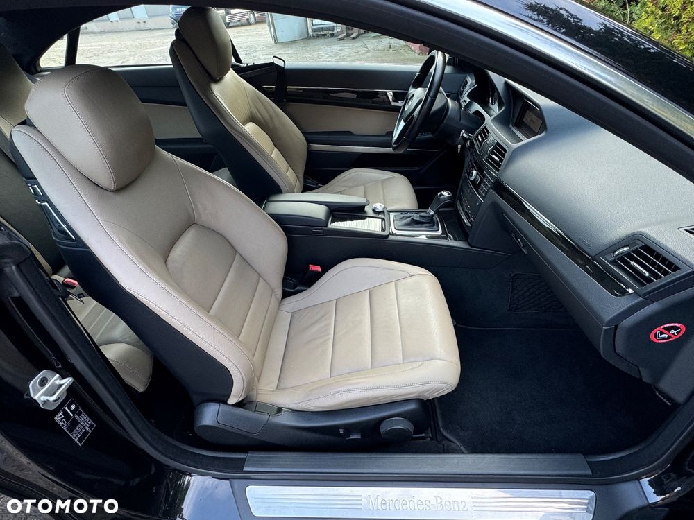 Mercedes-Benz Klasa E 250 CGI BlueEffICIENCY - 24