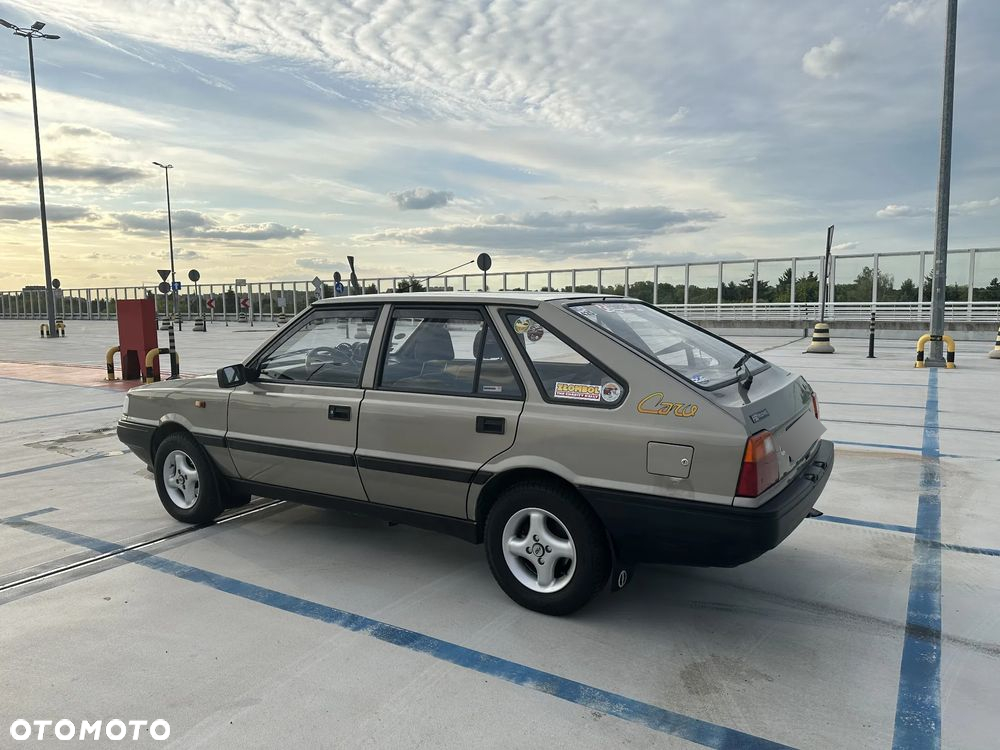 Polonez Caro - 4