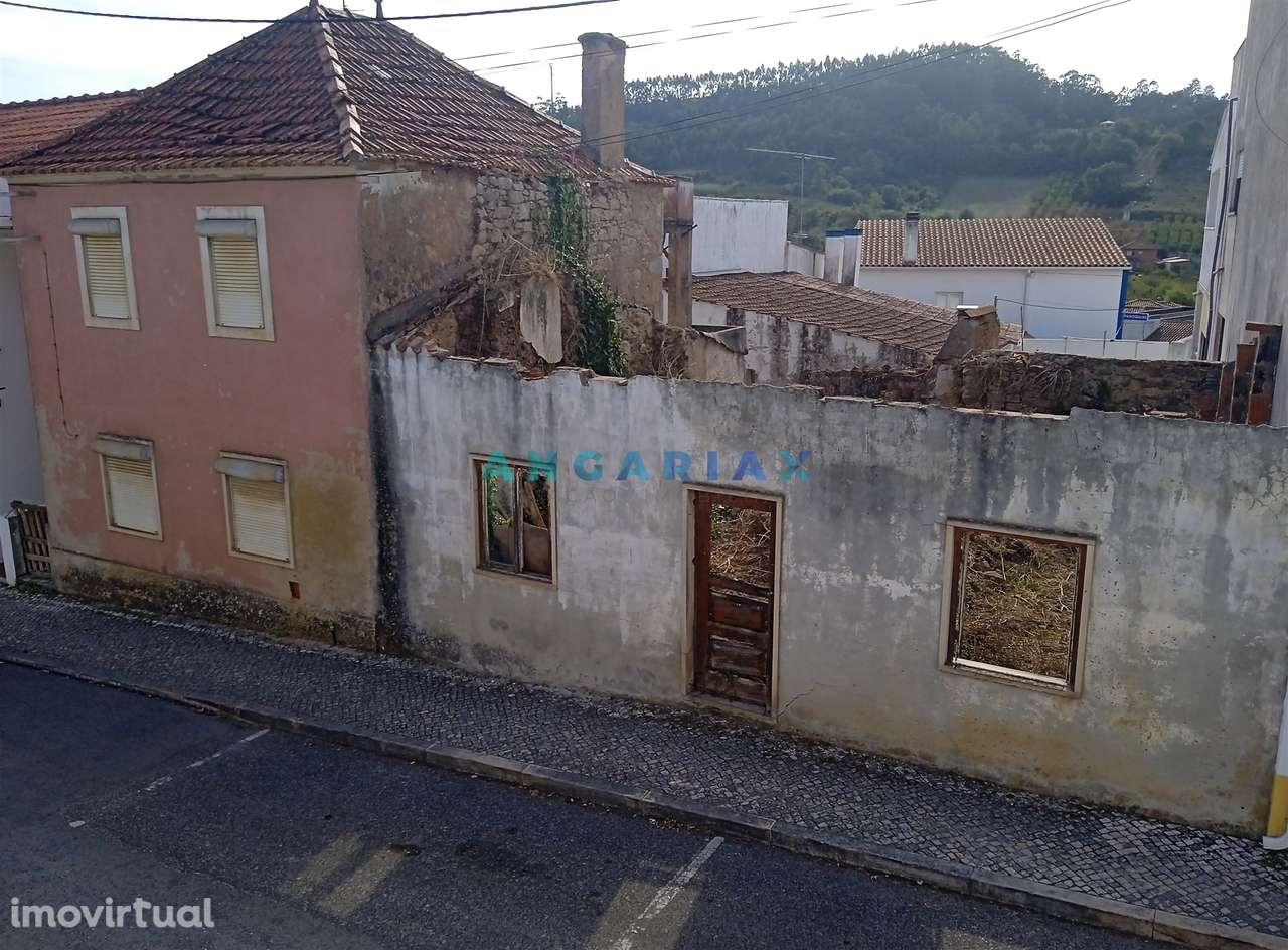 ANG1491 - Moradia T3 para Venda em Santa Catarina, Caldas da Rainha - Grande imagem: 5/8