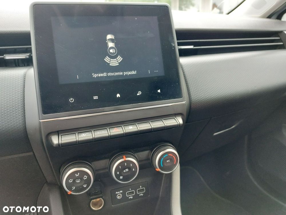 Renault Clio - 25