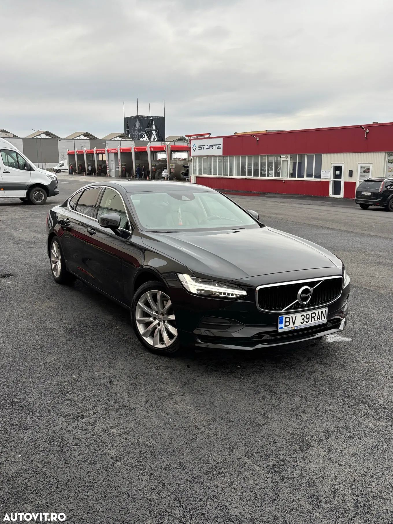 Volvo S90 D3 Momentum - 1