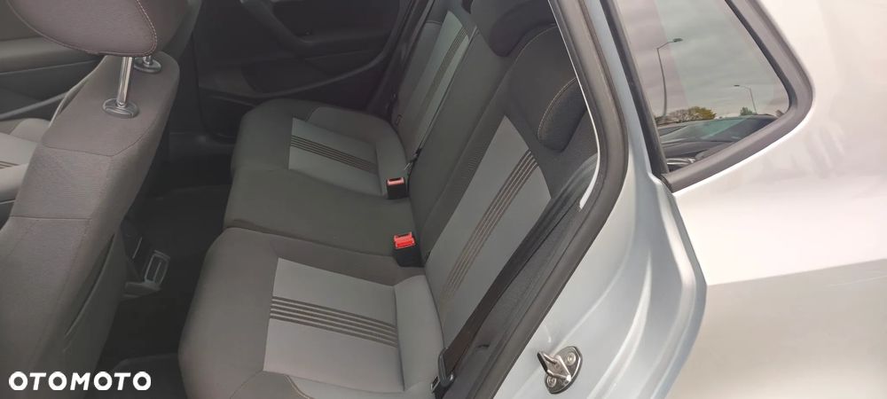 Volkswagen Polo - 19