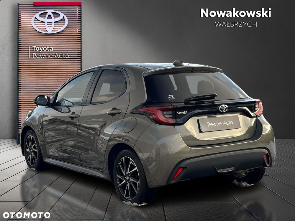Toyota Yaris - 4