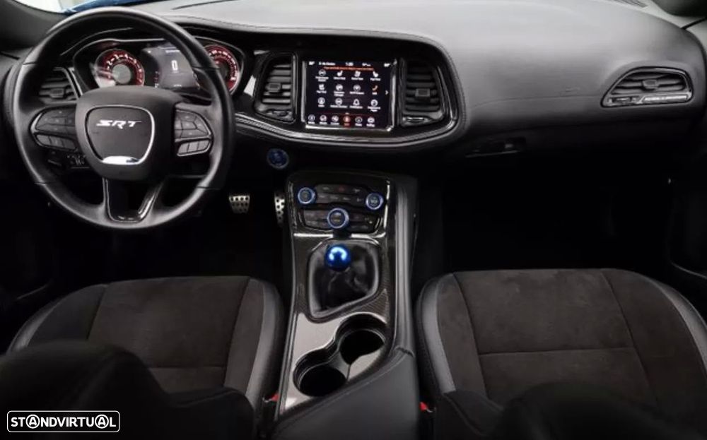 Dodge Challenger - 9