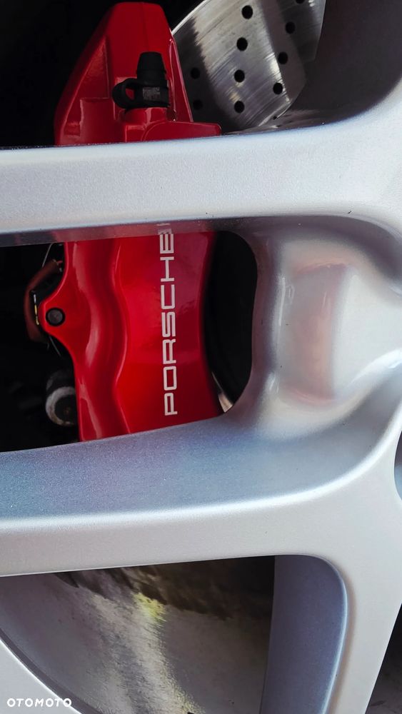 Porsche 911 Carrera 4S PDK - 31