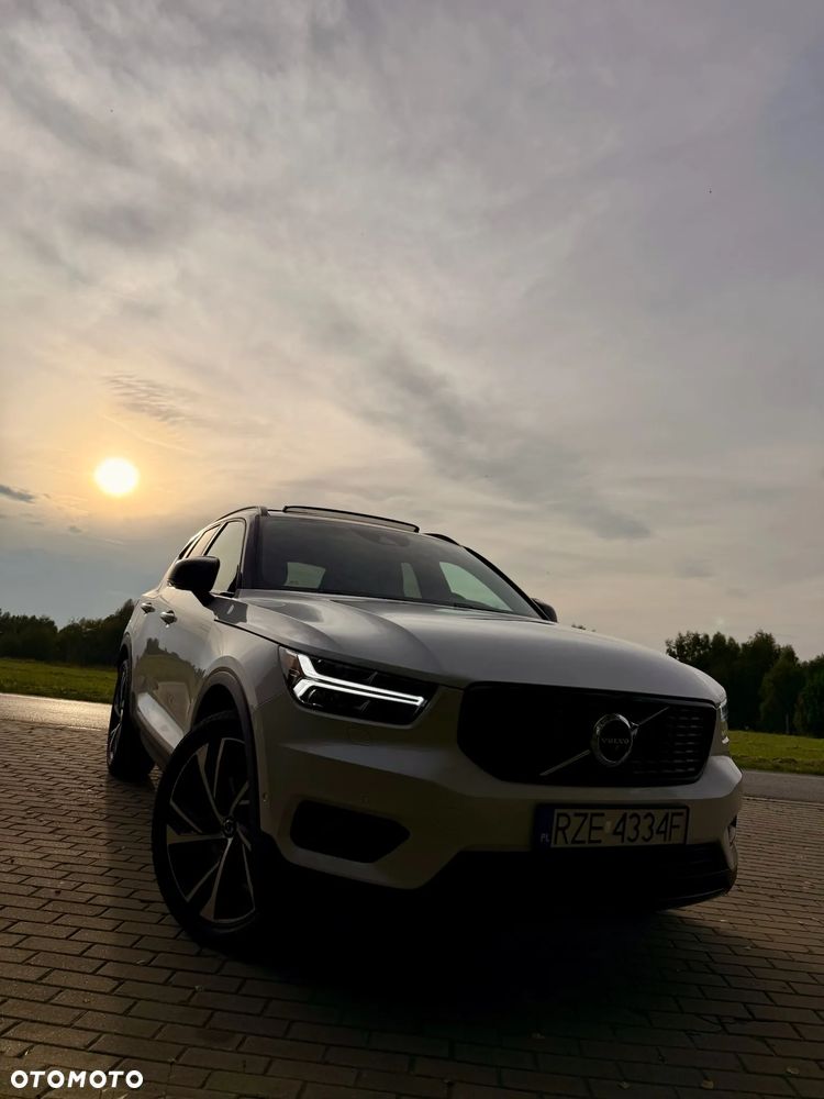 Volvo XC 40 - 4