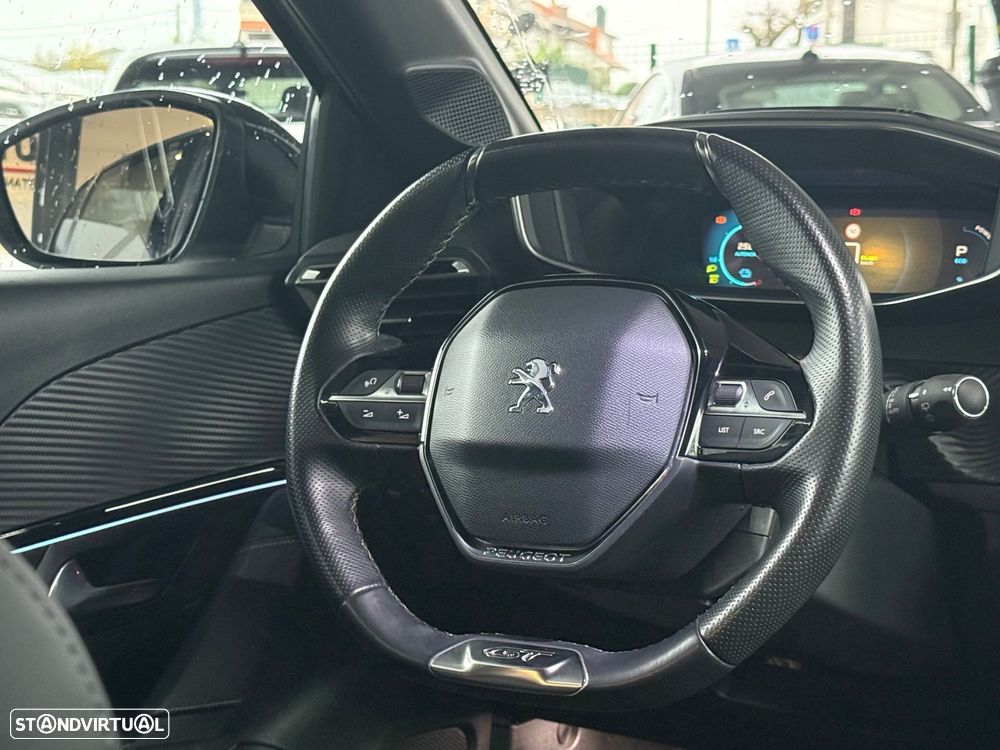 Peugeot e-208 50 kWh GT Pack - 40