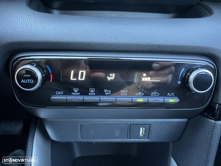 Toyota Yaris 1.5 HDF Comfort Plus - 41