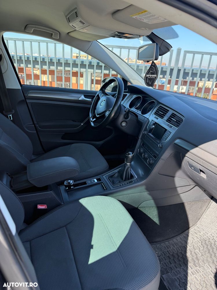 Volkswagen Golf 1.6 TDI DPF Comfortline - 10