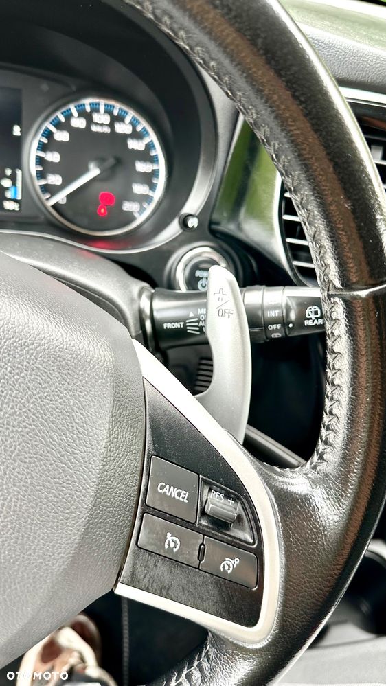 Mitsubishi Outlander 2.0 4WD - 28