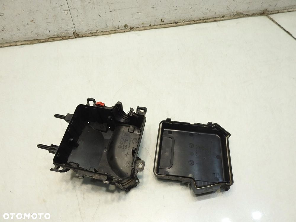 OBUDOWA SKRZYNKI BEZPIECZNIKÓW RENAULT SCENIC III 284B10002R - 5