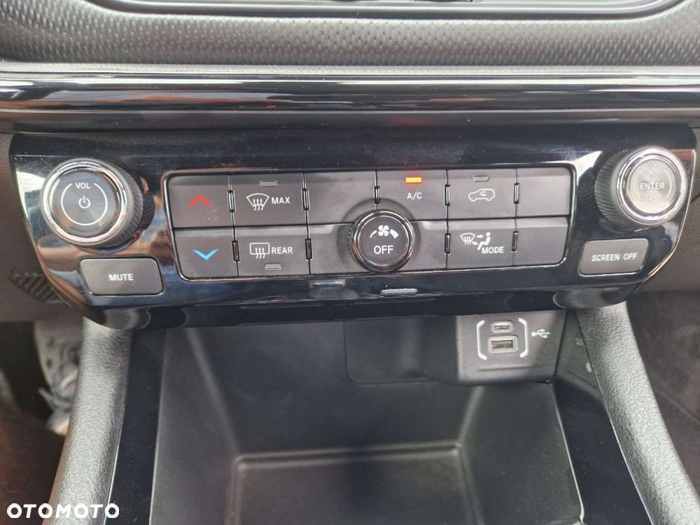 Jeep Compass - 15
