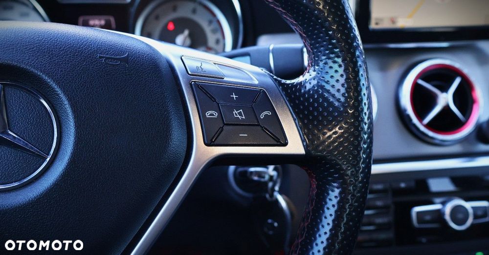 Mercedes-Benz CLA - 25