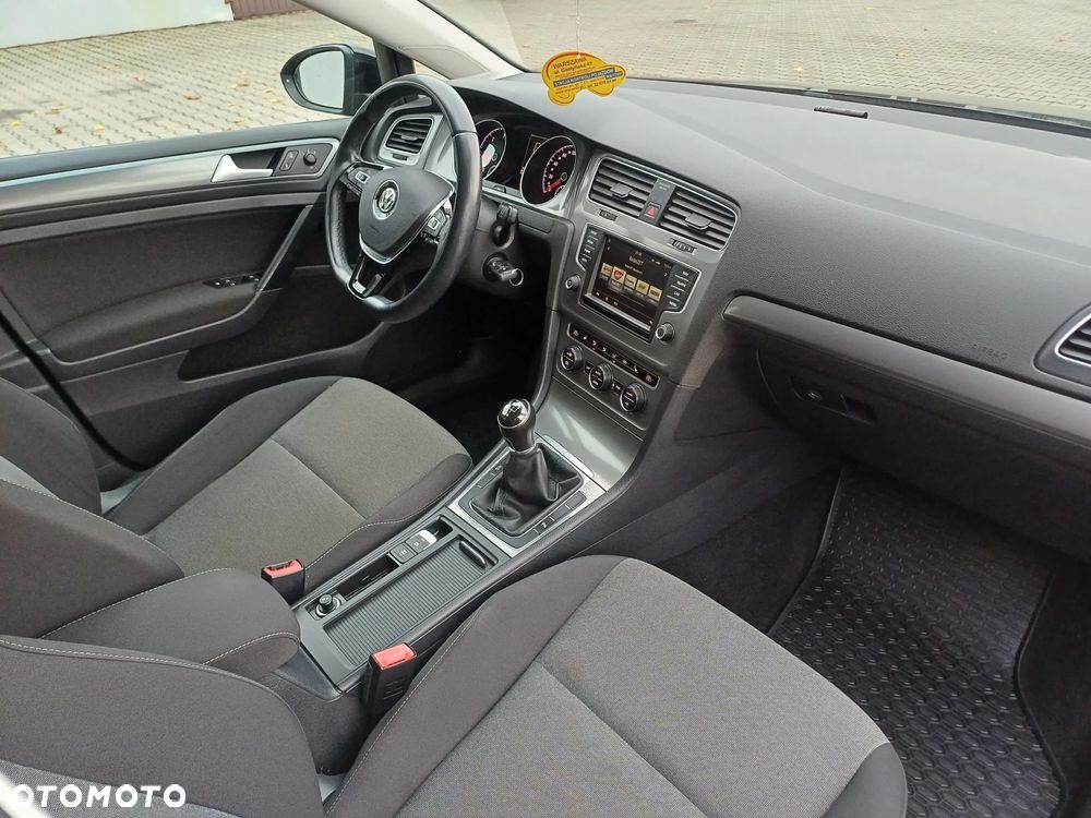 Volkswagen Golf 1.6 TDI BlueMotion Comfortline - 10
