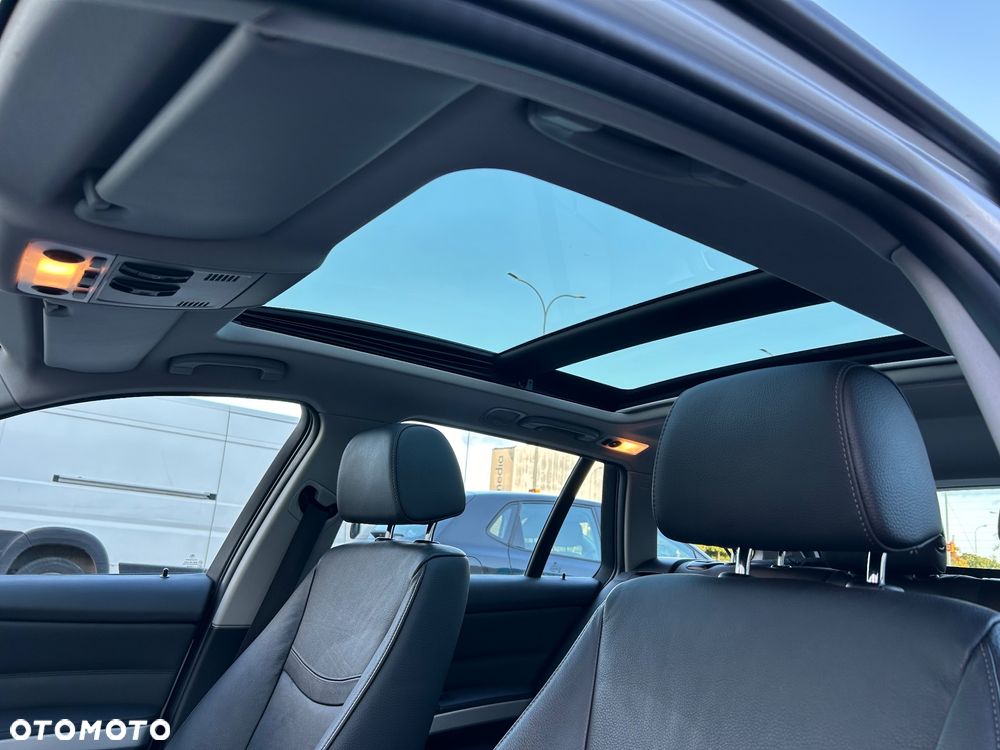 BMW Seria 3 318i Edition Exclusive - 13