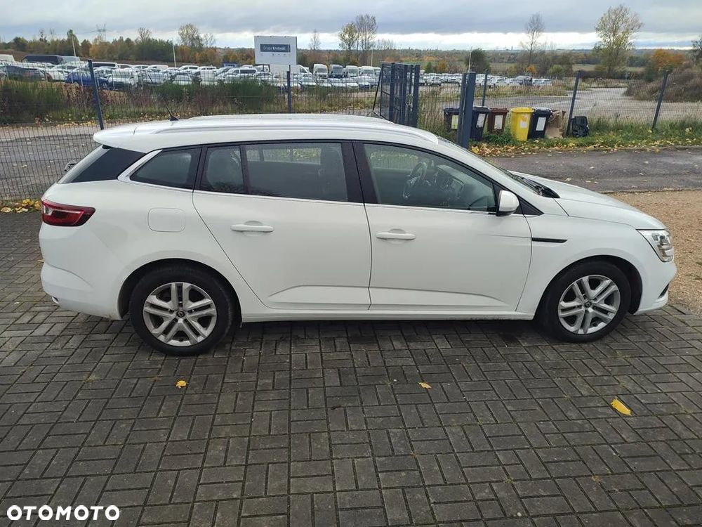 Renault Megane 1.5 Blue dCi Business - 8