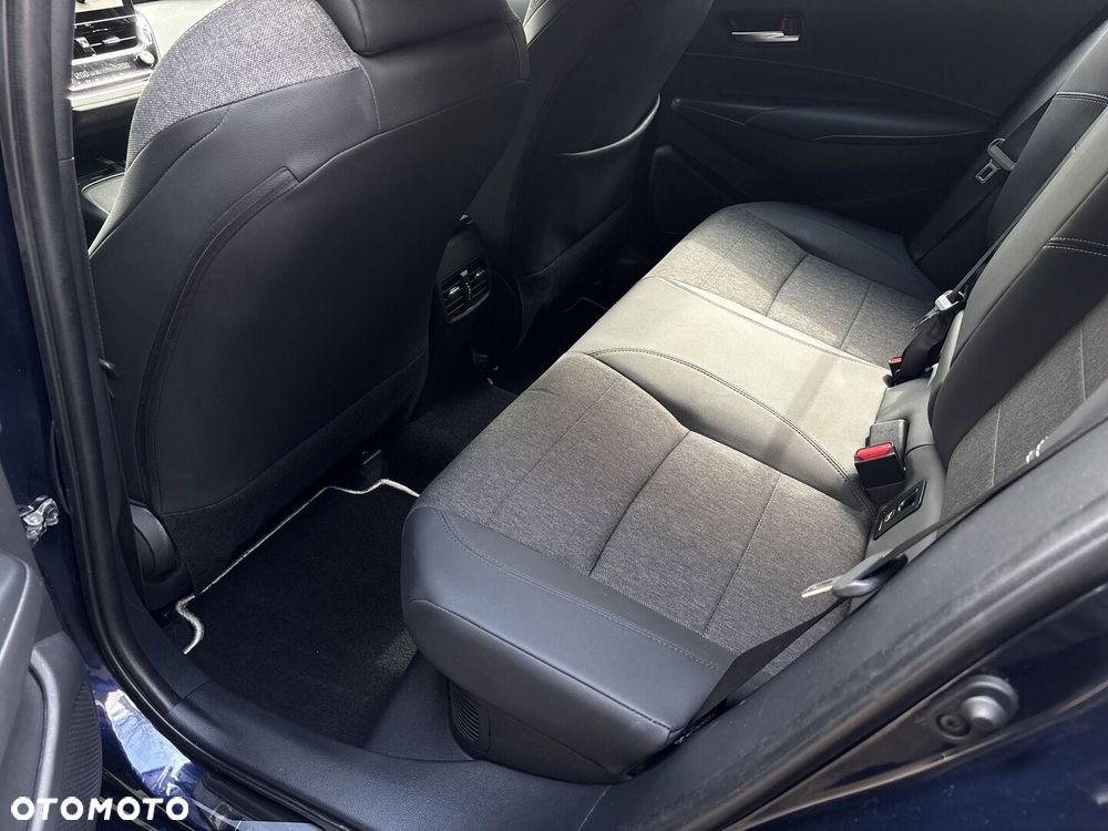 Toyota Corolla 1.8 Hybrid Style - 30