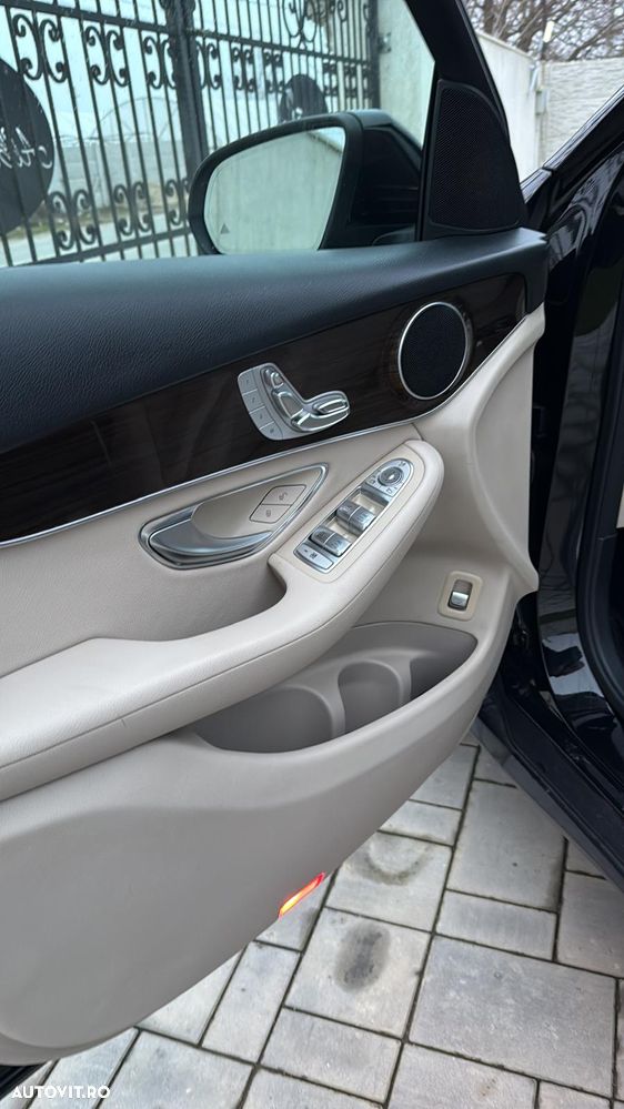 Mercedes-Benz GLC - 6