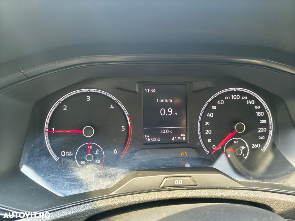 Volkswagen T-Roc 1.6 TDI Design - 5