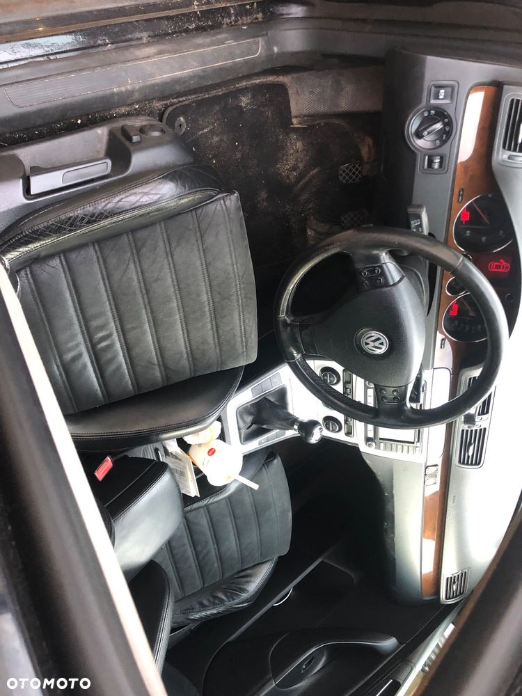Volkswagen Passat 2.0 TDI DPF Highline - 4