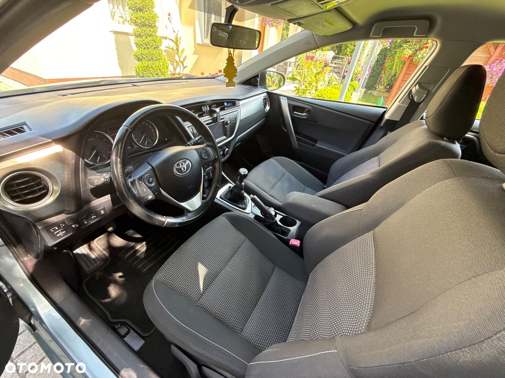 Toyota Auris 1.33 Dual-VVT-i Life Plus - 16