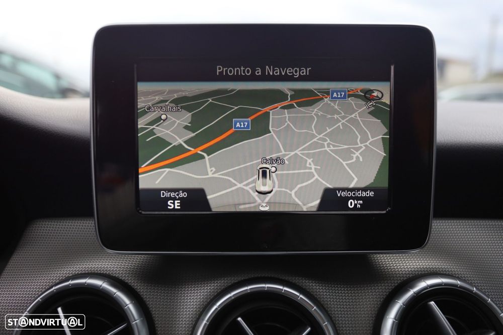 Mercedes-Benz CLA 180 d Shooting Brake Urban - 12