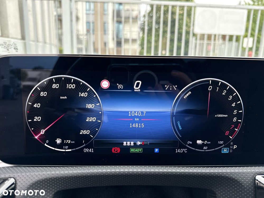 Mercedes-Benz CLA - 13