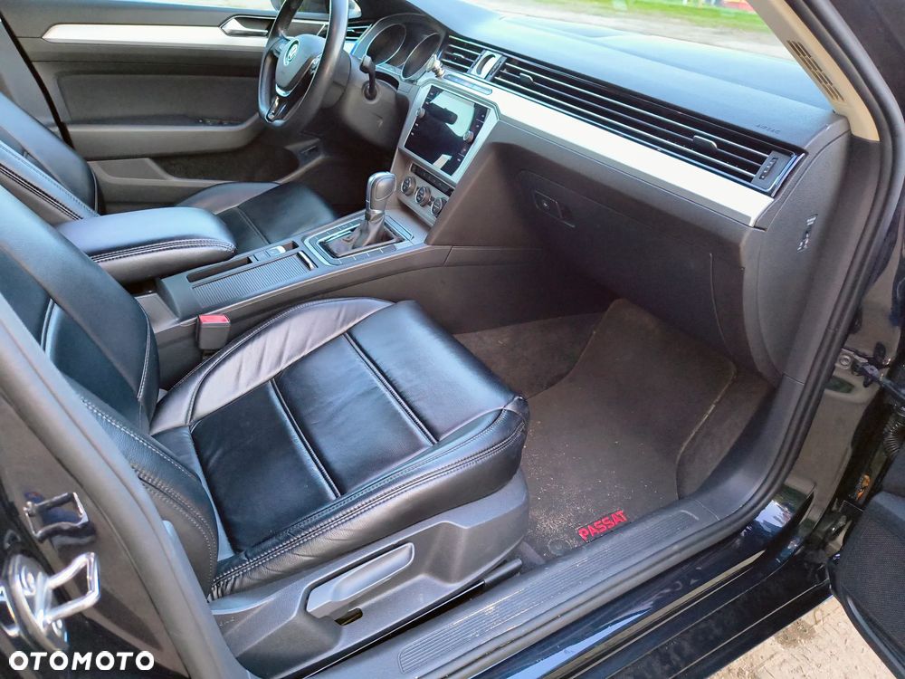 Volkswagen Passat - 9