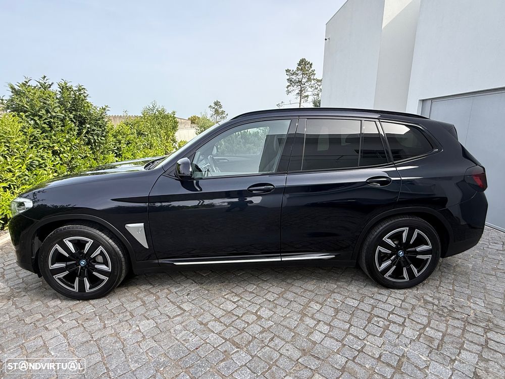 BMW iX3 Impressive - 14