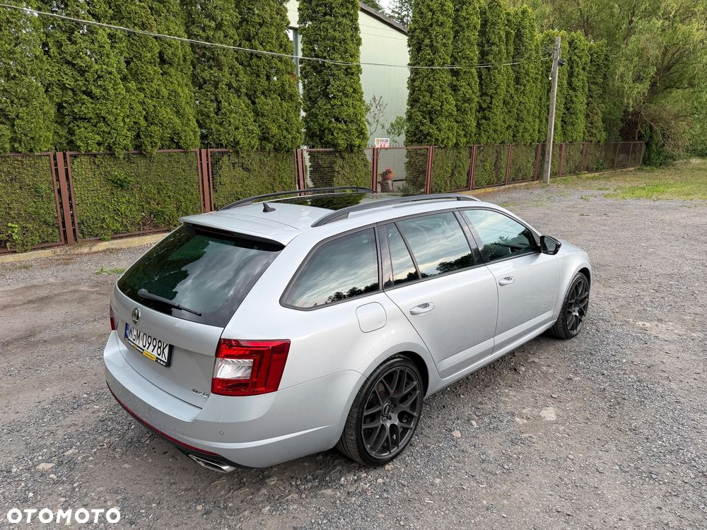 Skoda Octavia 2.0 TDI RS DSG - 14