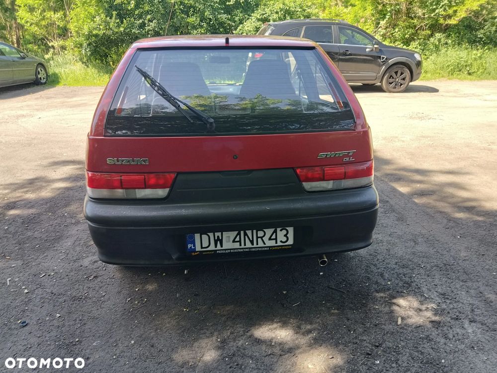 Suzuki Swift 1.0 GL - 6