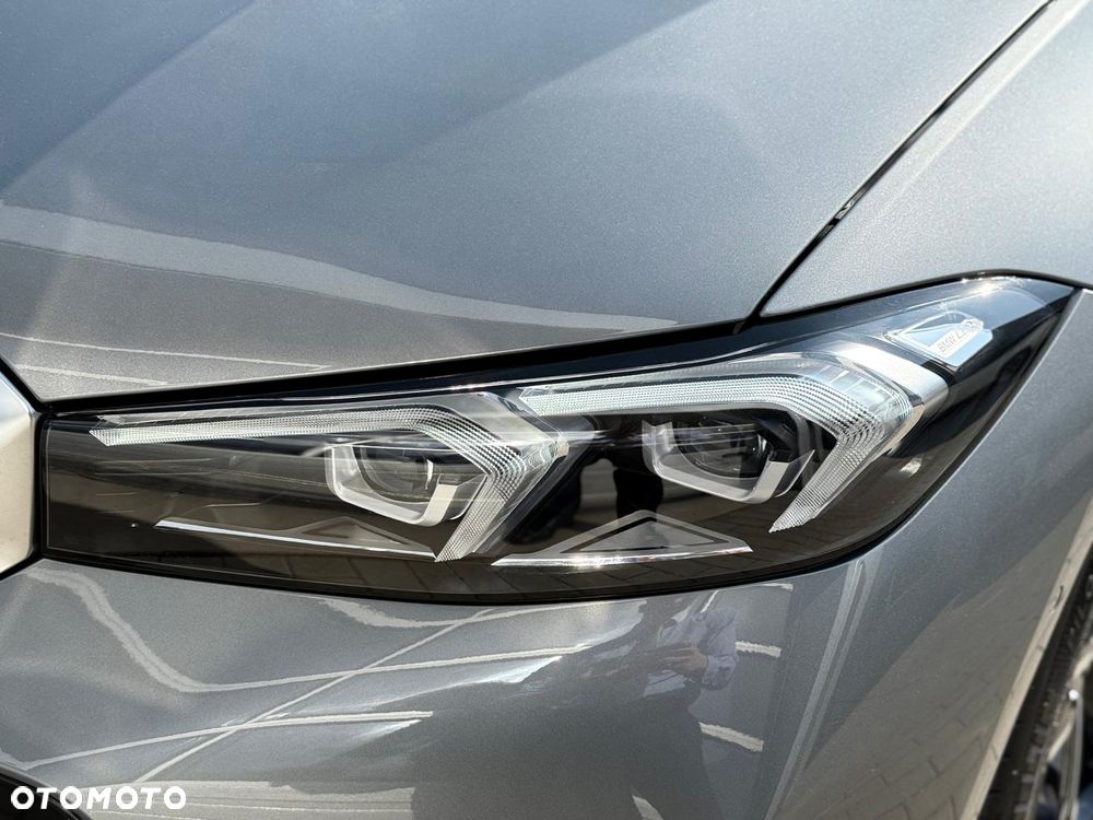 BMW Seria 3 320i M Sport - 8