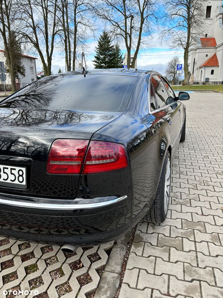 Audi A8 - 8
