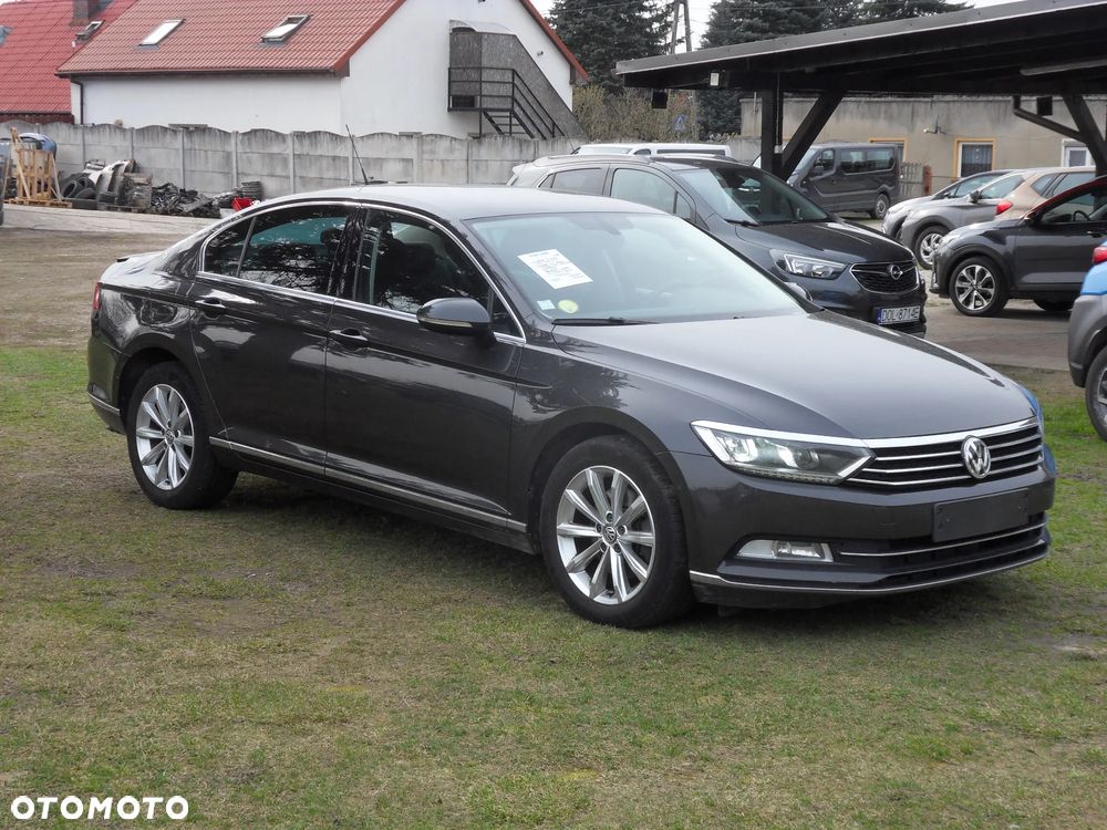 Volkswagen Passat 2.0 TDI SCR (BlueMotion Tech) 4Mot DSG Highline - 6