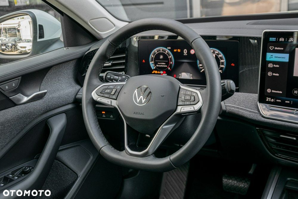 Volkswagen Passat - 20