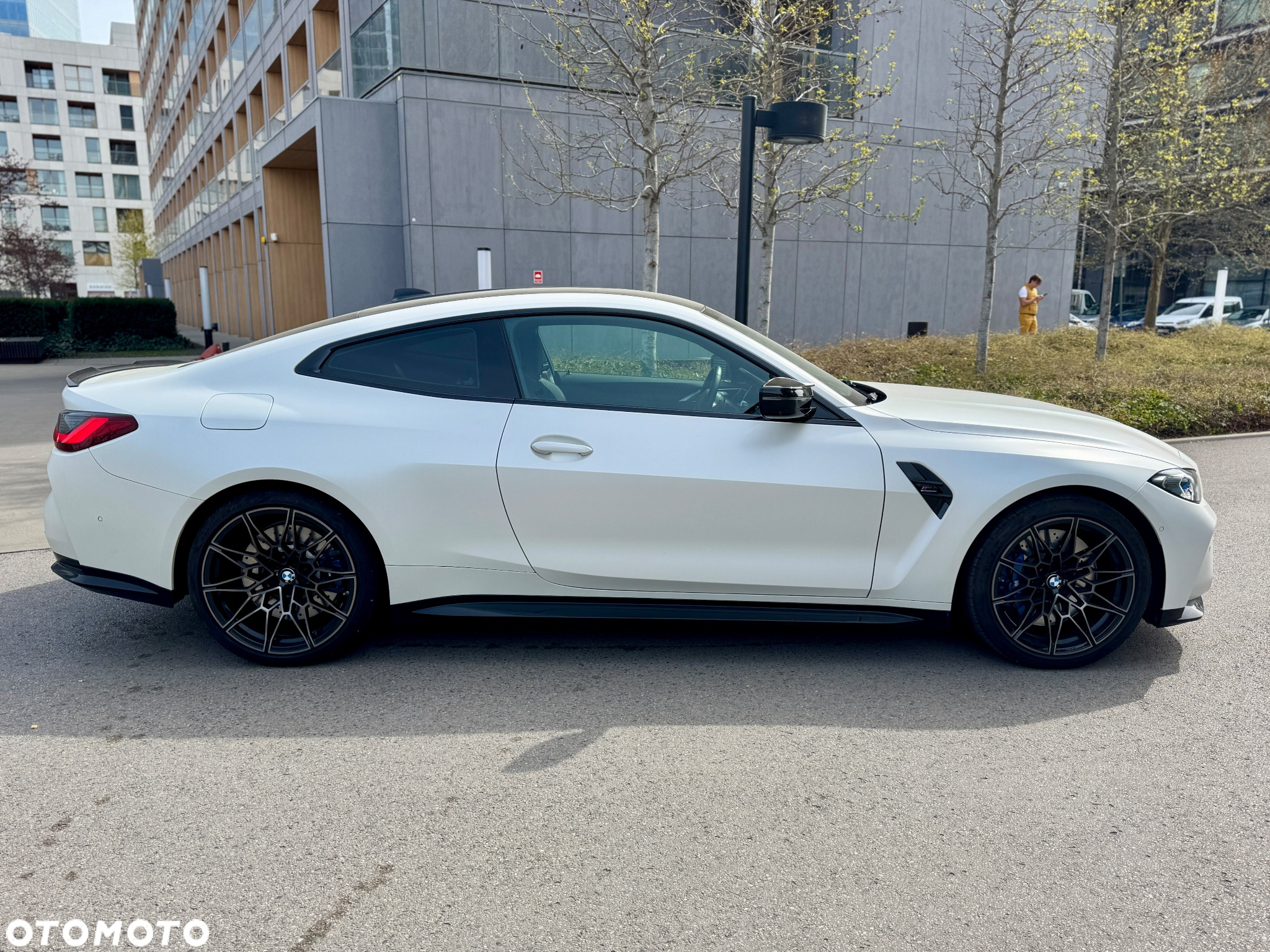 BMW M4 Competition - 4