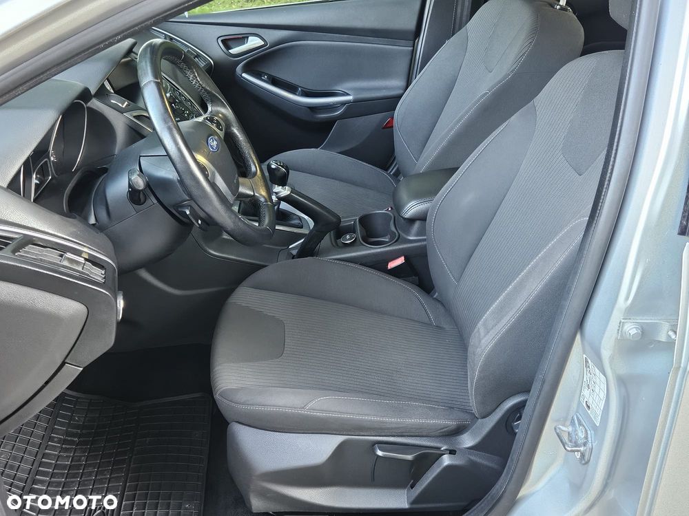 Ford Focus - 12