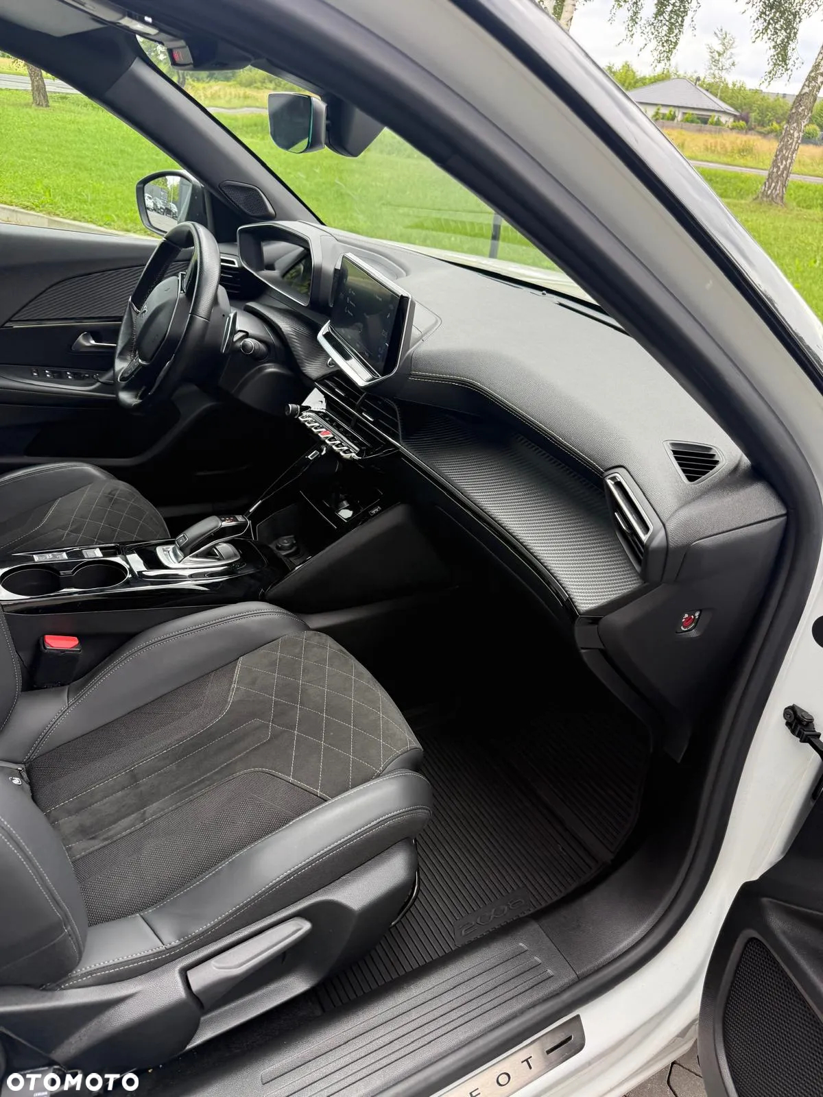 Peugeot 2008 1.2 PureTech GT Pack S&S EAT8 - 11