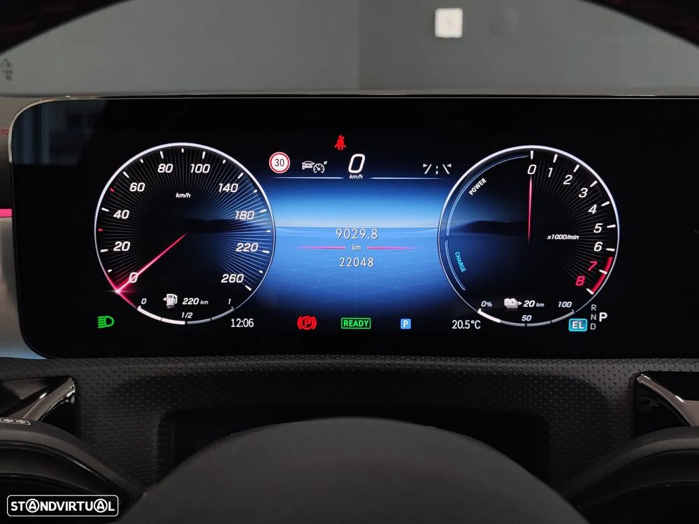 Mercedes-Benz CLA 250 e Shooting Brake AMG Line - 54