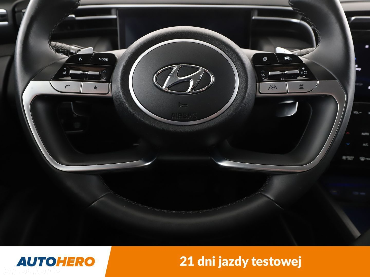 Hyundai Tucson 1.6 T-GDi HEV Smart 4WD - 18