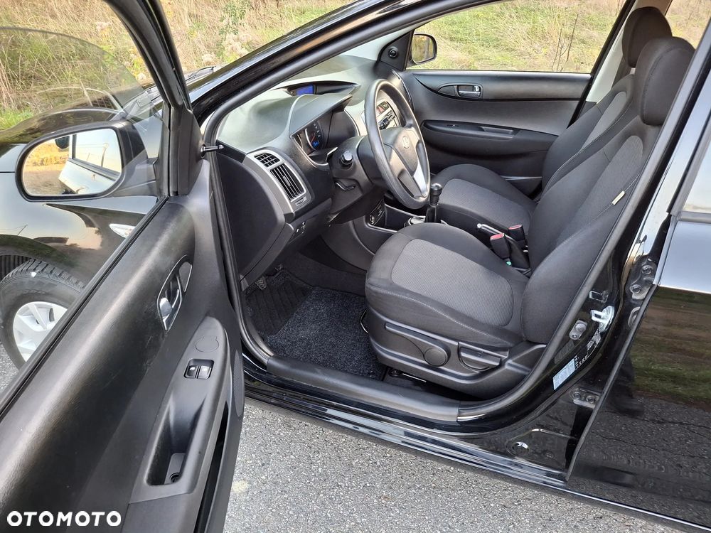 Hyundai i20 1.2 Intro Edition - 15