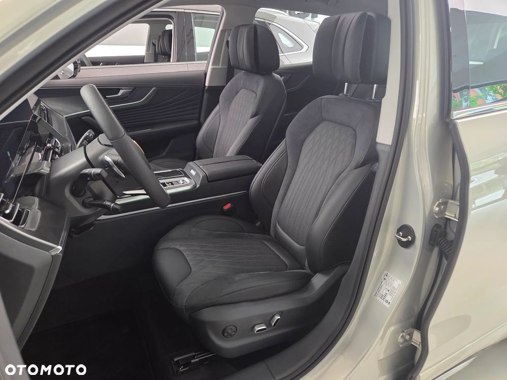 Hongqi HS5 2.0T Executive AWD - 21