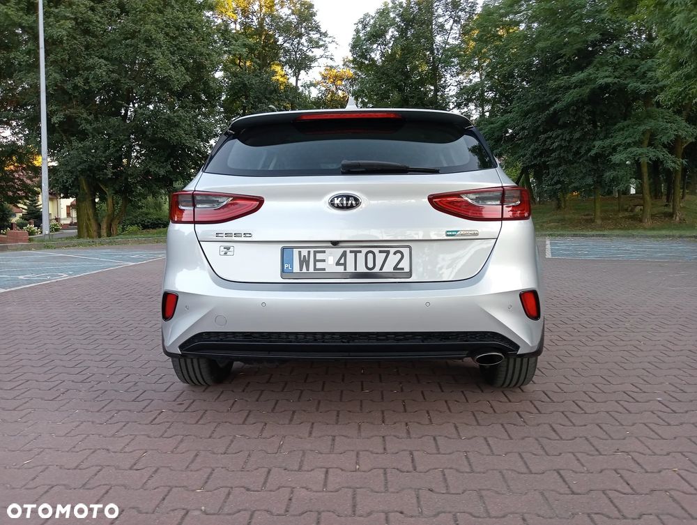 Kia Ceed 1.6 CRDi mHEV M - 8