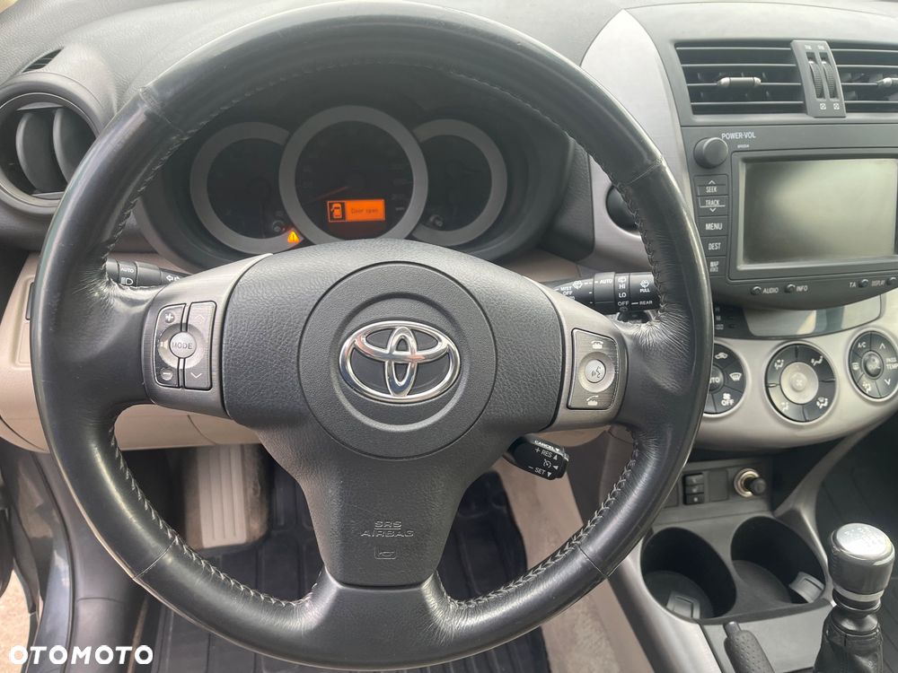 Toyota RAV4 2.2 D-CAT 4x4 Executive - 30