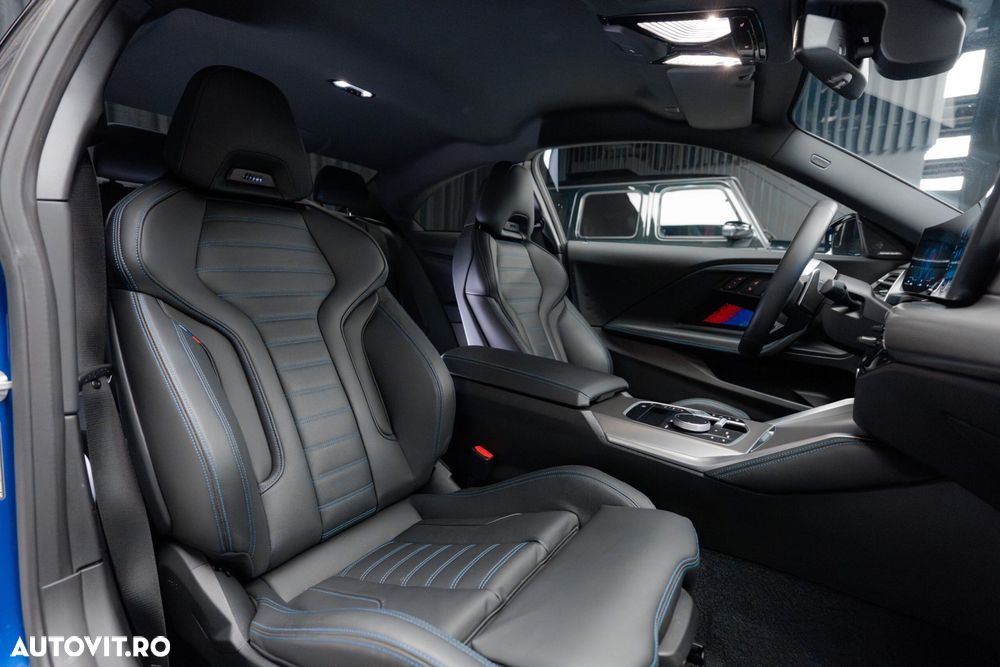 BMW M2 M240i xDrive - 38