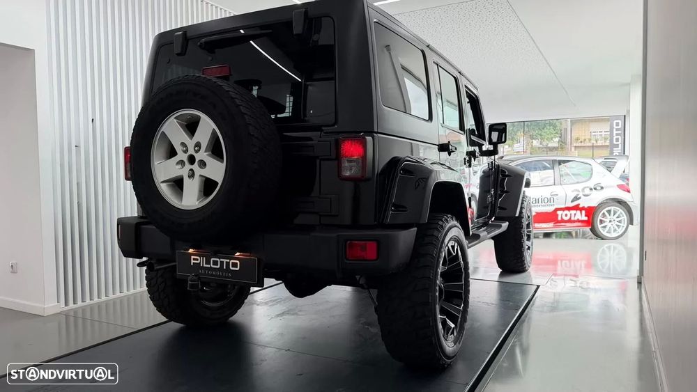 Jeep Wrangler Unlimited - 10